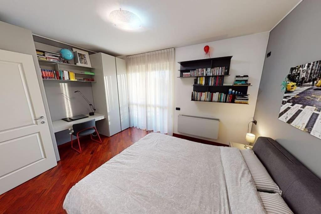 Apartment Apartment+garage Near Novegro Exhibition/linate